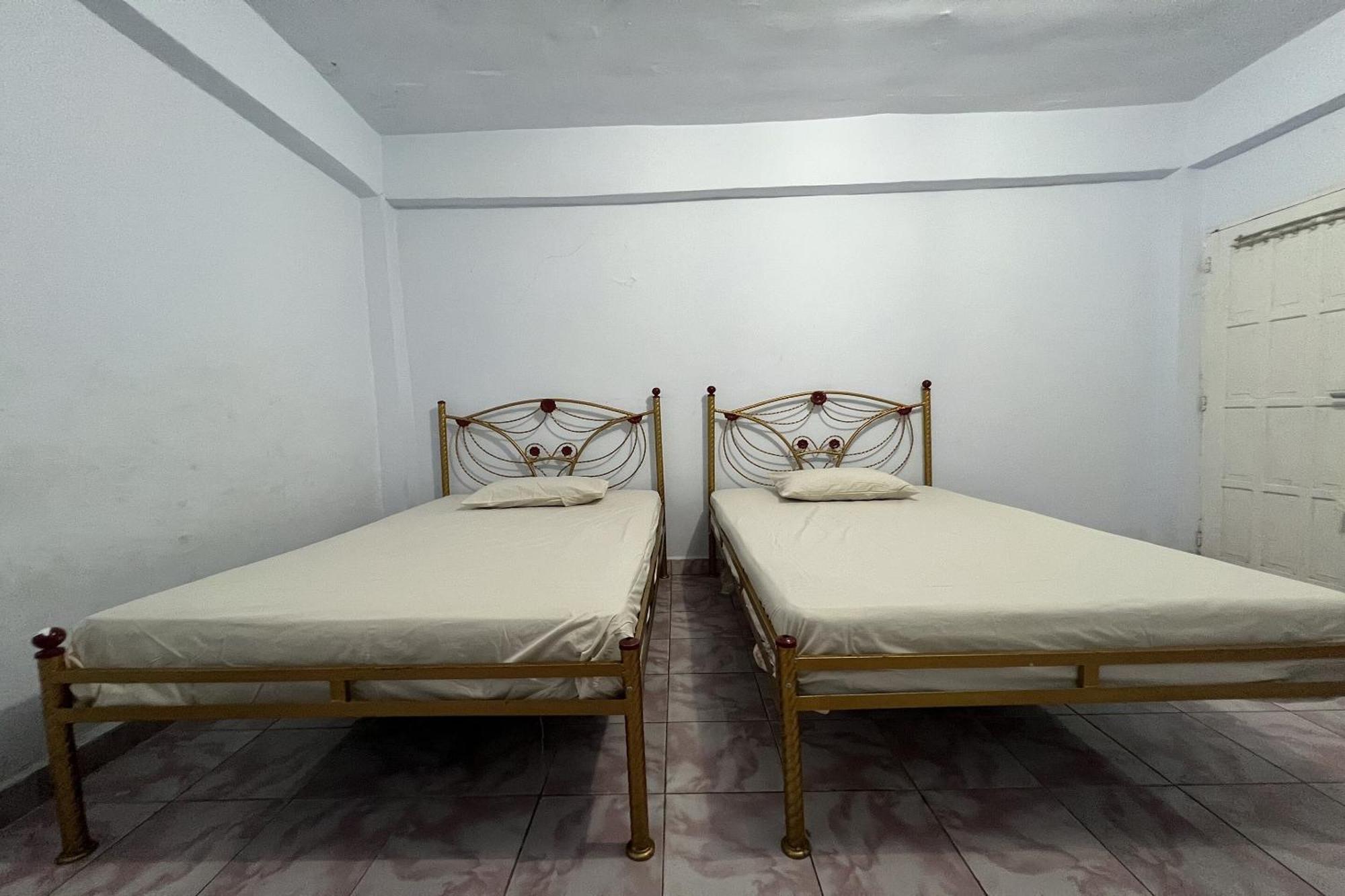 Oyo 91757 Surya Hotelneartaman Anggrek Pkk Watansoppeng Lalabata Exterior photo