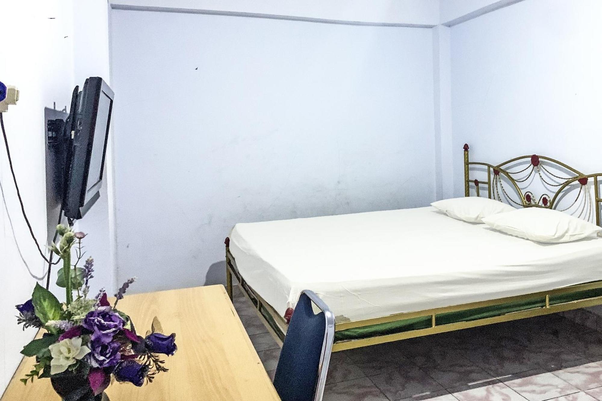 Oyo 91757 Surya Hotelneartaman Anggrek Pkk Watansoppeng Lalabata Exterior photo